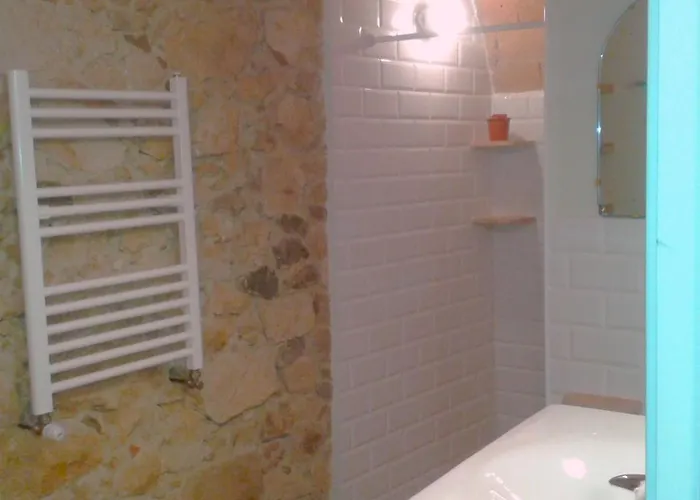 Bed and breakfast Marakasa 3*
